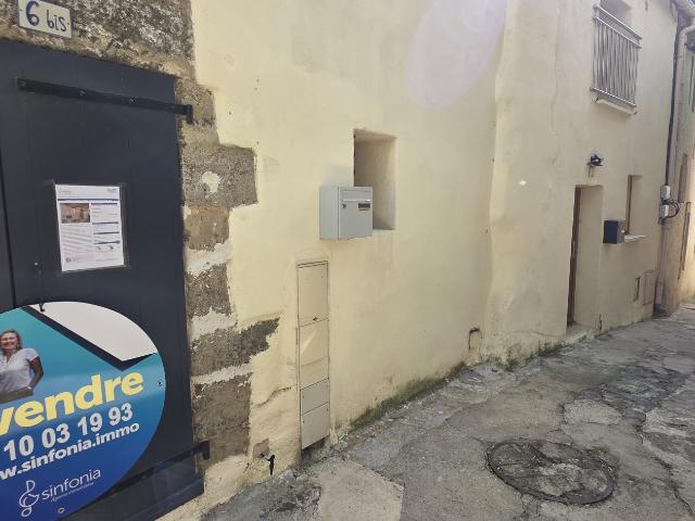 Saint Quentin la Poterie Vente Maison 30