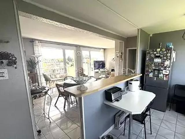 Saint Quentin 02100 Achat / Vente appartement 4 pièces t4 au dernier étage cave
