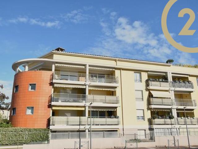 SAINT RAPHAËL BORD DE MER APPARTEMENT 3 4 PIECES 100M2 AVEC GARAGE