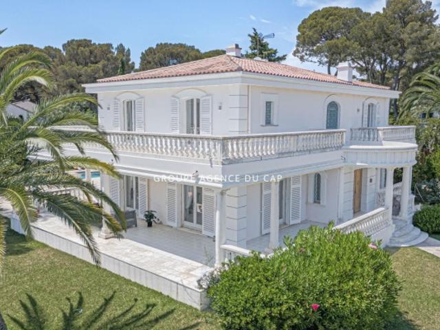 Saint Raphaël Boulouris, Villa 262m² proche commerces