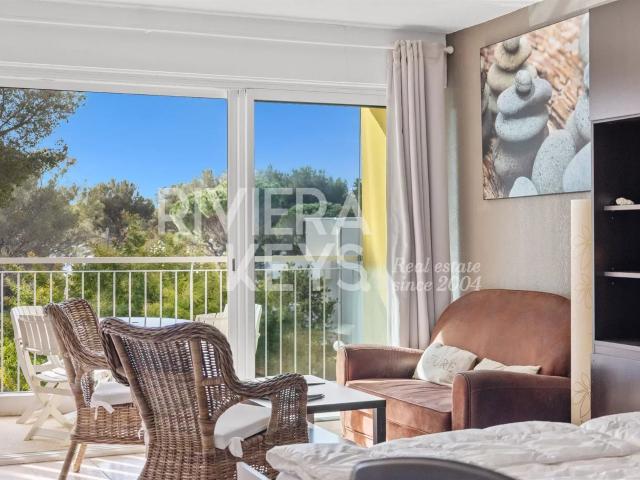 Saint Raphaël – Boulouris: Grand studio avec loggia et pisc. 37m² Saint Raphaël