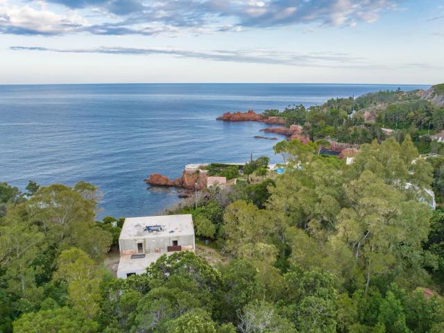 Saint Raphaël Propriété En Front De Mer À Réhabiliter 350m² Saint Raphaël