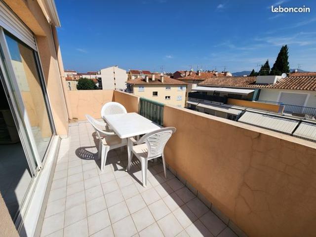 SAINT RAPHAEL T2 54m² Centre ville + GARAGE et Cave