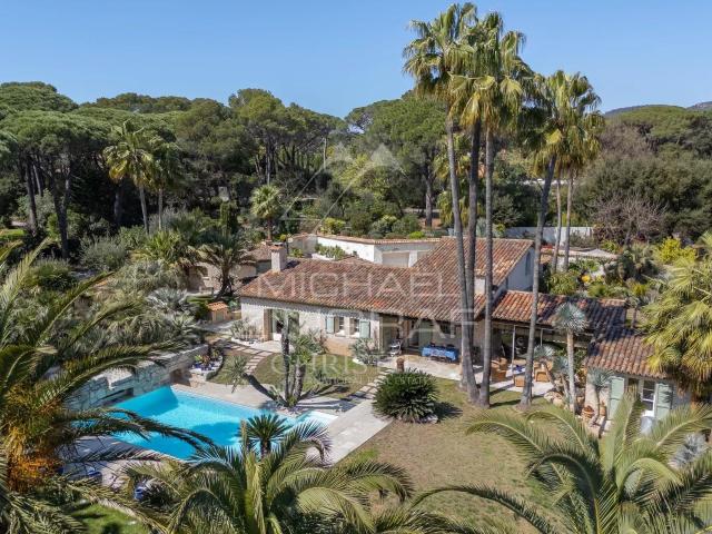Saint Raphael Valescure Propriété Face au Golf Domaine F. 325m² Saint Raphaël