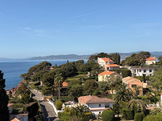 SAINT RAPHAEL VILLA VUE MER