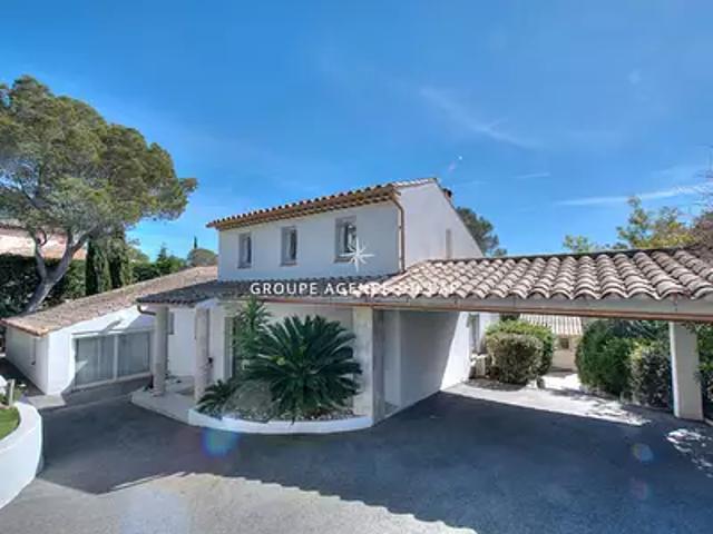 Saint Raphaël 83700 Achat / Vente maison 6 pièces t6 au dernier étage piscine