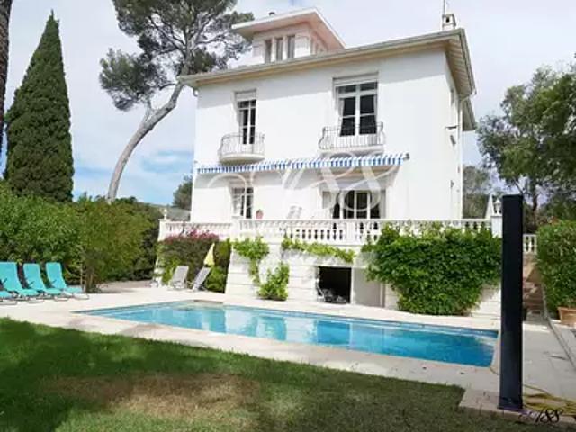 Saint Raphaël 83700 Achat / Vente maison 12 pièces t12 piscine
