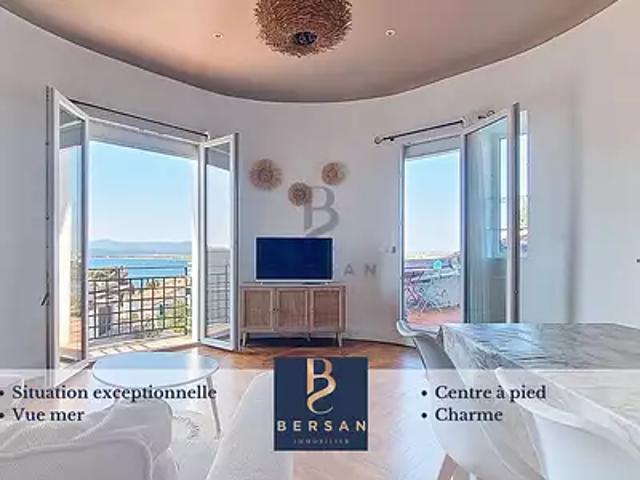 Saint Raphaël 83700 Achat / Vente appartement 2 pièces t2 au dernier étage terrasse