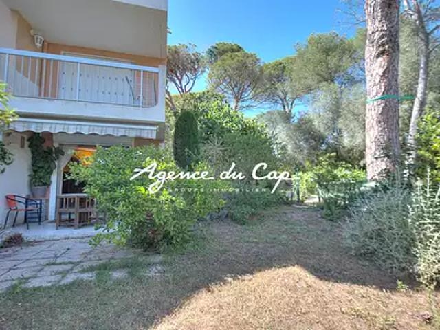 Saint Raphaël 83700 Achat / Vente appartement 2 pièces t2 piscine cave