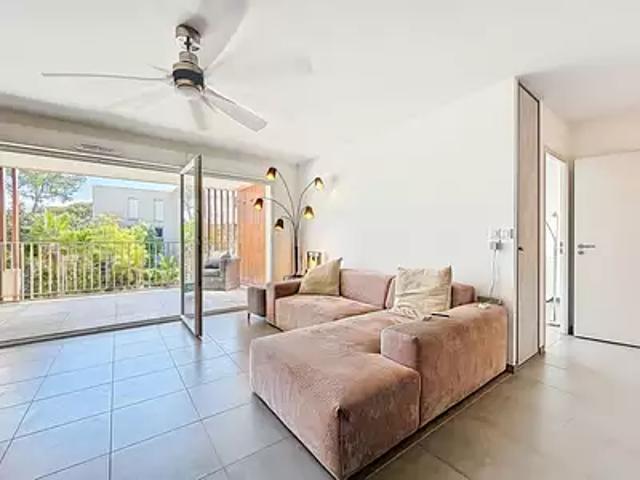 Saint Raphaël 83700 Achat / Vente appartement 2 pièces t2 piscine terrasse