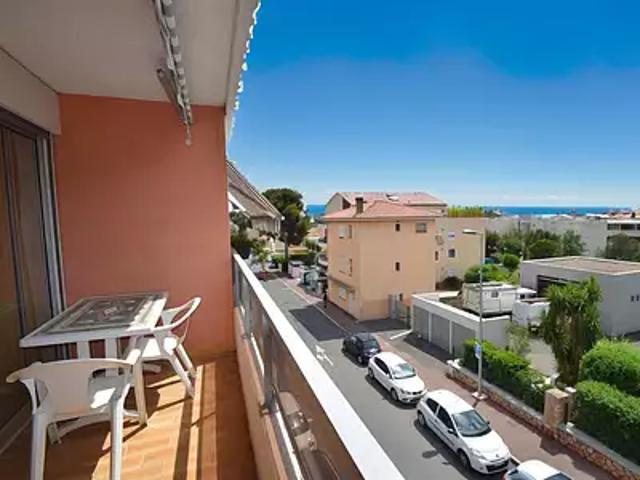 Saint Raphaël 83700 Achat / Vente appartement 2 pièces t2 terrasse cave