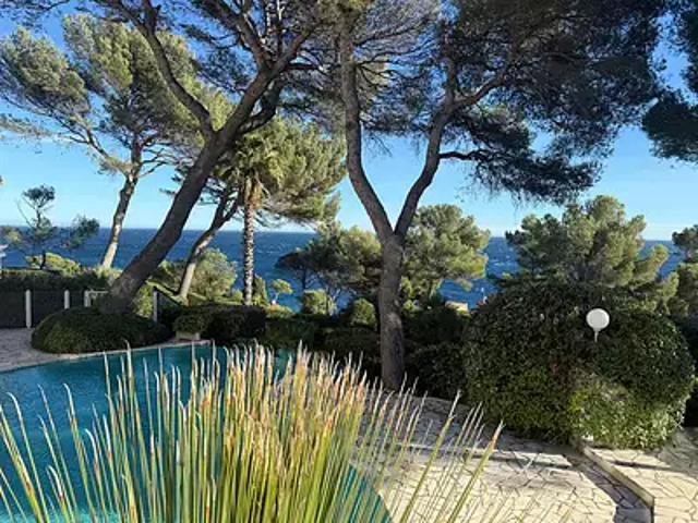Saint Raphaël 83700 Achat / Vente appartement 3 pièces t3 au dernier étage