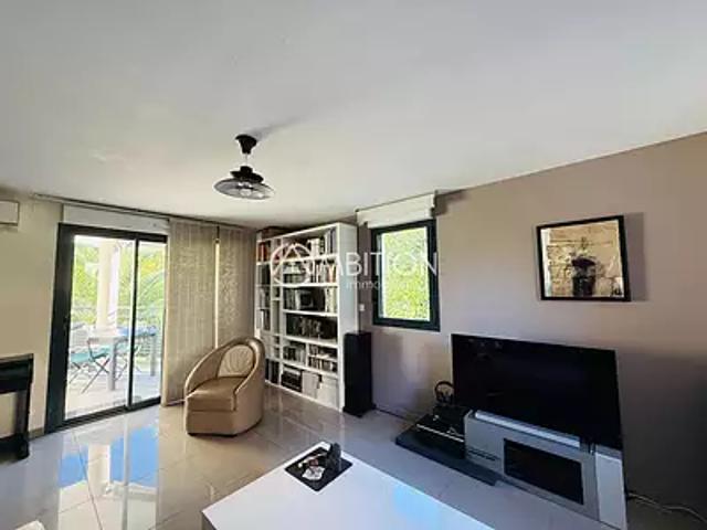 Saint Raphaël 83700 Achat / Vente appartement 3 pièces t3 piscine terrasse