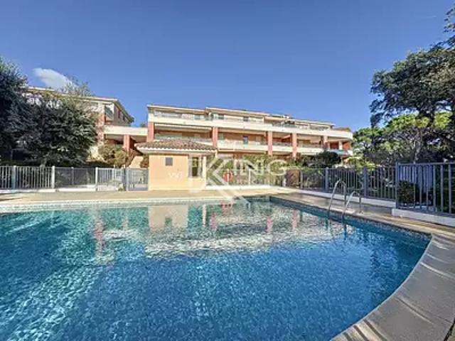 Saint Raphaël 83700 Achat / Vente appartement 3 pièces t3 piscine terrasse