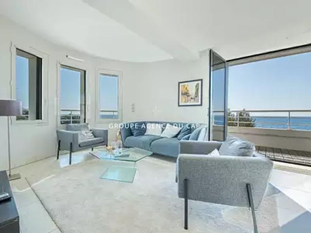 Saint Raphaël 83700 Achat / Vente appartement 4 pièces t4 au dernier étage piscine