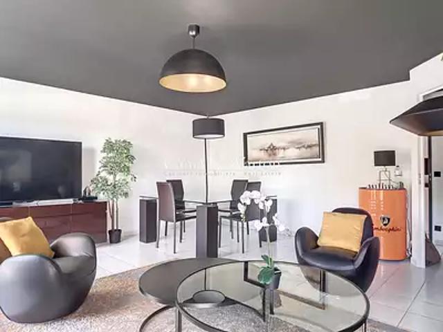 Saint Raphaël 83700 Achat / Vente appartement 4 pièces t4 terrasse cave