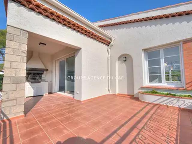 Saint Raphaël 83700 Achat / Vente appartement 5 pièces t5 au dernier étage parking