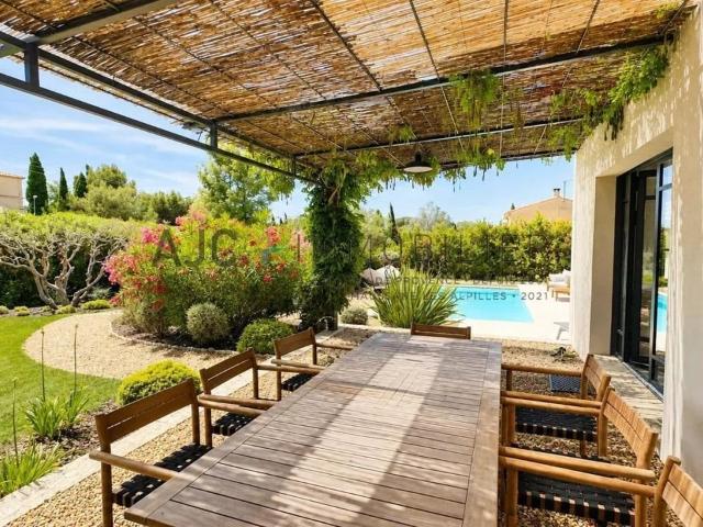 Saint Rémy De Provence Maison lumineuse de 4 chambres avec 156m² Saint Rémy de Provence