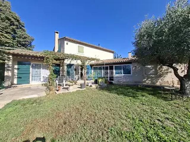 Saint Rémy de Provence 13210 Achat / Vente maison 10 pièces t10 piscine