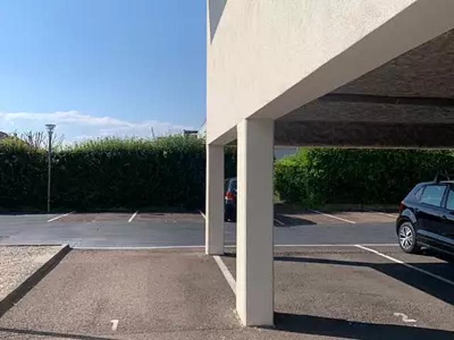 Saint Rémy 71100 Location parking au dernier étage