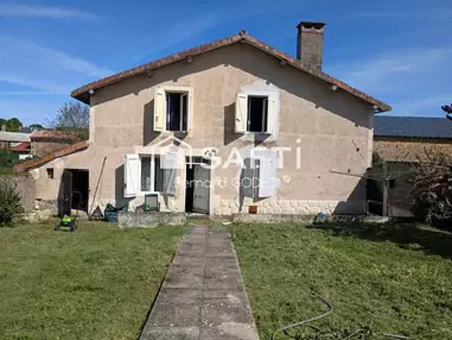 Saint Romain 86250 Achat / Vente maison 9 pièces t9 piscine parking