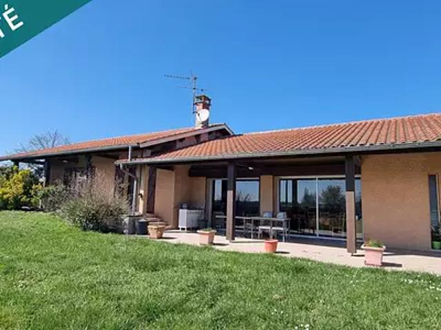 Saint Sardos 82600 Achat / Vente maison 6 pièces t6 terrasse parking