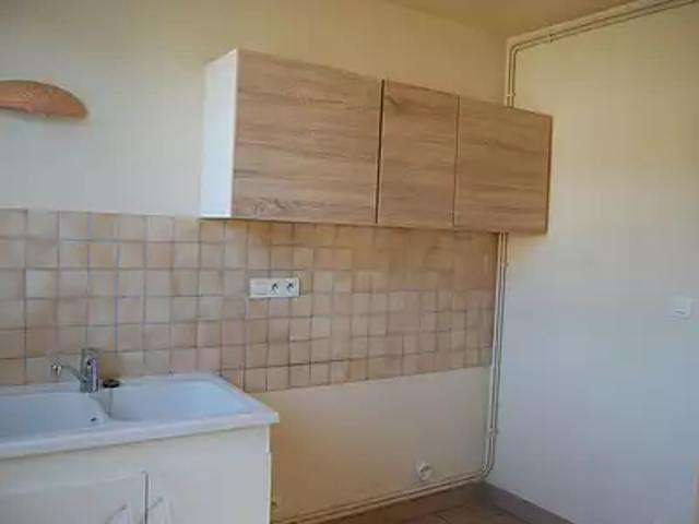 Saint Satur 18300 Location appartement 2 pièces t2 balcon