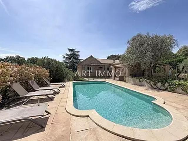 Saint Saturnin lès Apt 84490 Achat / Vente maison 5 pièces t5 au dernier étage piscine
