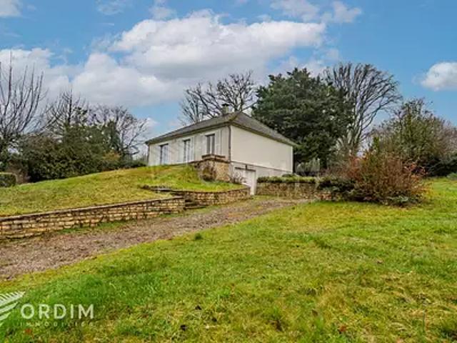 Saint Sauveur en Puisaye 89520 Achat / Vente maison 4 pièces t4 au dernier étage