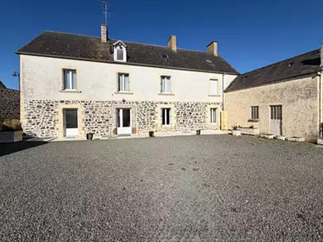 Saint Sauveur Villages 50200 Achat / Vente maison 10 pièces t10 jardin