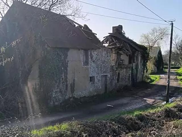 Saint Sauveur Villages 50200 Achat / Vente maison 2 pièces t2