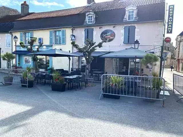Saint Savin 86310 Achat / Vente divers