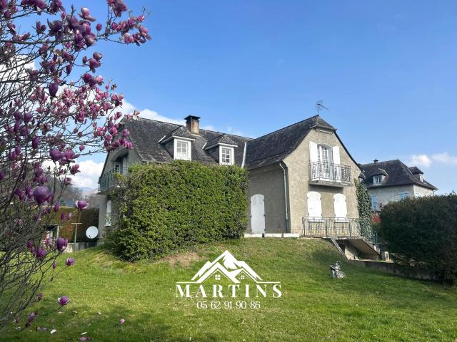 SAINT SAVIN Très belle propriété sur plus de 1500m2 de terrain