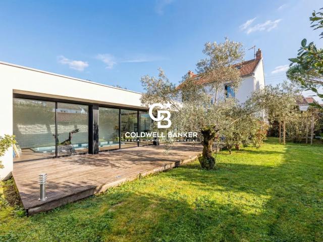 Saint Sebastien Sur Loire Maison Renovee 260m² Saint Sébastien sur Loire