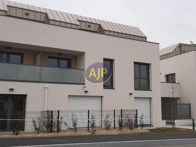 Saint Sébastien sur Loire Location Parking / Garage 44