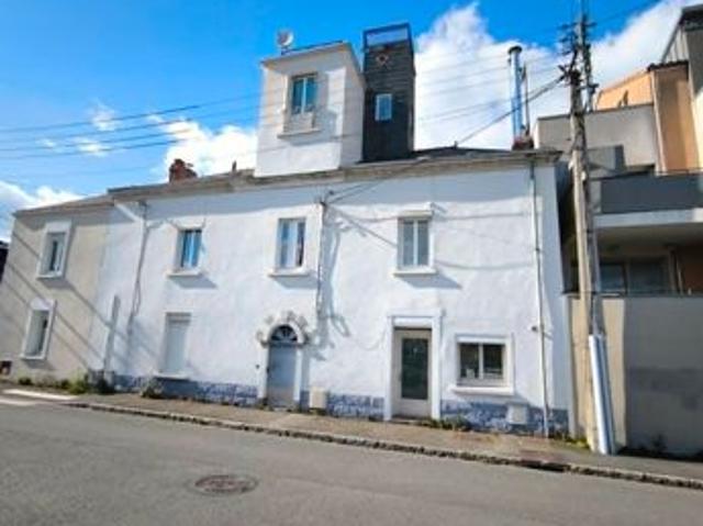 Saint sebastien rue douineau t2 27,5 m² locataire en place