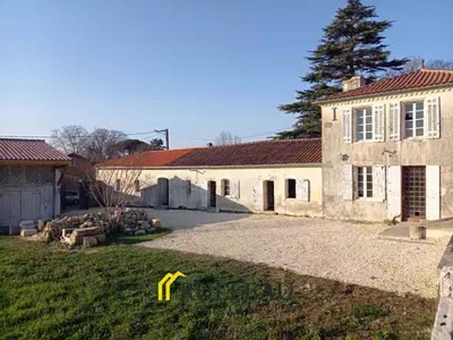 Saint Seurin de Cursac 33390 Achat / Vente maison 6 pièces t6