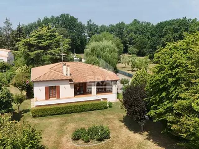 Saint Seurin de Prats 24230 Achat / Vente maison 9 pièces t9