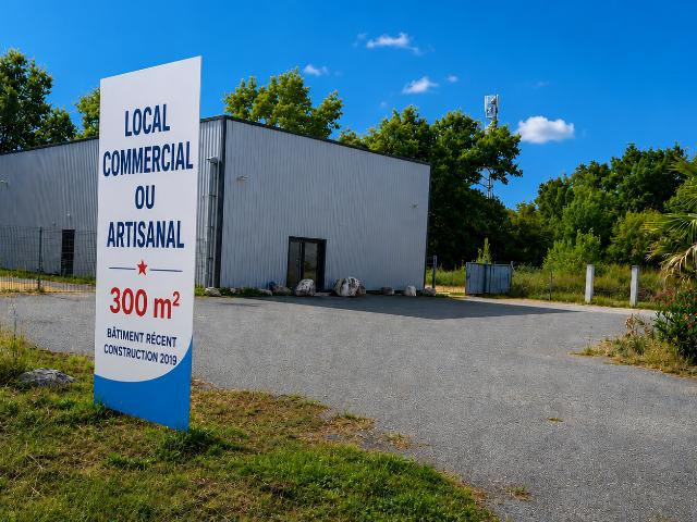 Saint Seurin sur l'Isle Vente Parking / Garage 33