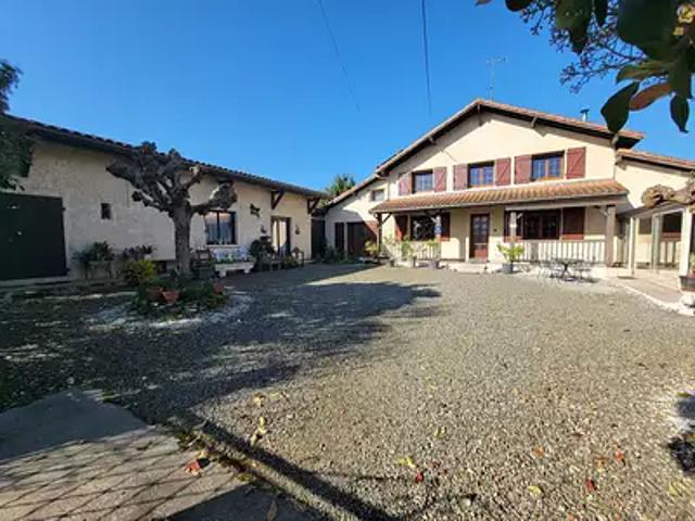 Saint Sever 40500 Achat / Vente maison 8 pièces t8 piscine jardin