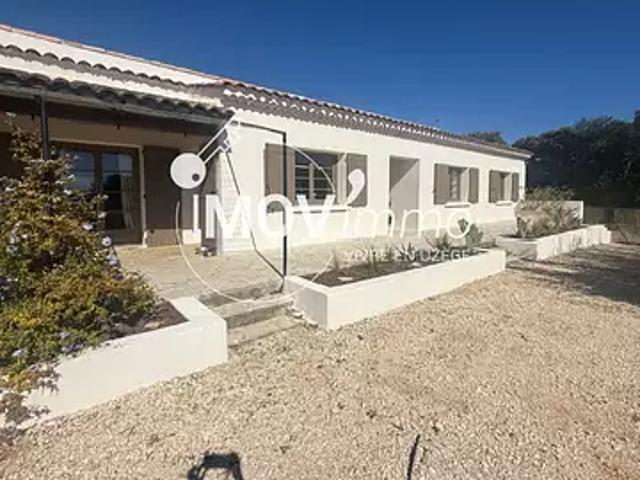 Saint Siffret 30700 Achat / Vente maison 6 pièces t6 piscine parking