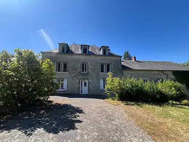 Saint Sulpice Laurière 87370 Achat / Vente maison 12 pièces t12 au dernier étage