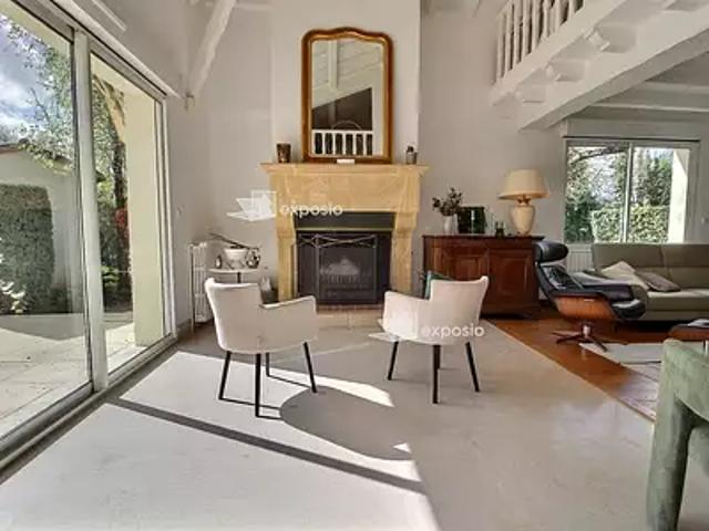 Saint Symphorien 79270 Achat / Vente maison 11 pièces t11 au dernier étage terrasse