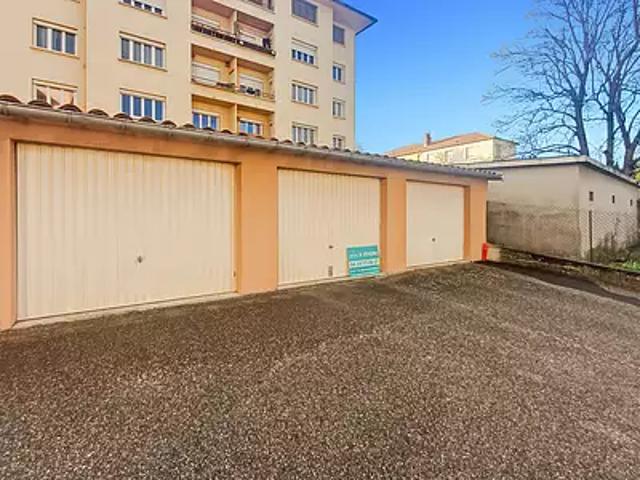 Sainte Colombe 69560 Achat / Vente parking au dernier étage