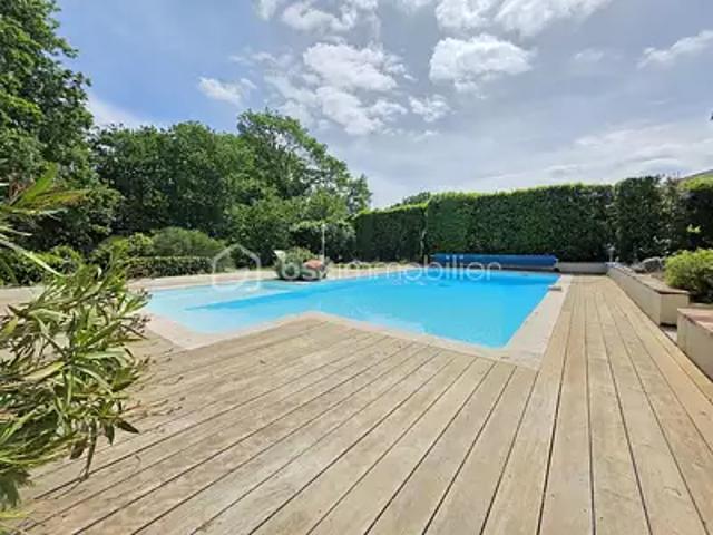 Sainte Colombe en Bruilhois 47310 Achat / Vente maison 6 pièces t6 piscine terrasse