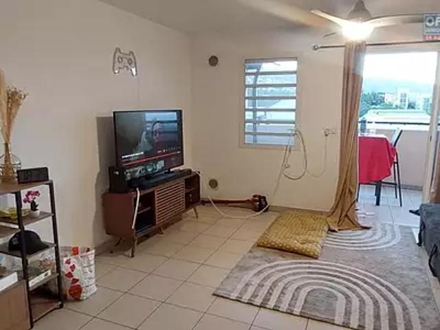 Sainte Clotilde 97490 Achat / Vente appartement 2 pièces t2 balcon parking