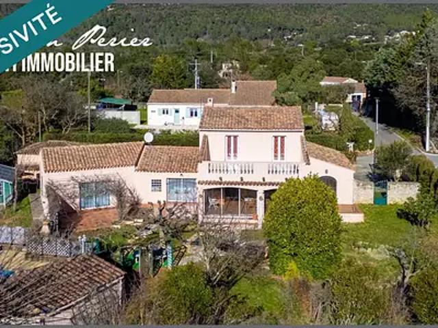 Sainte Anastasie sur Issole 83136 Achat / Vente maison 5 pièces t5 piscine terrasse