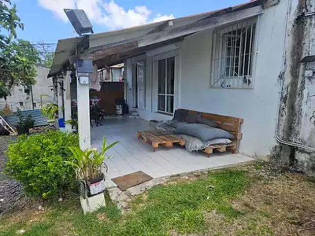 Sainte Anne 97180 Achat / Vente maison 4 pièces t4 terrasse