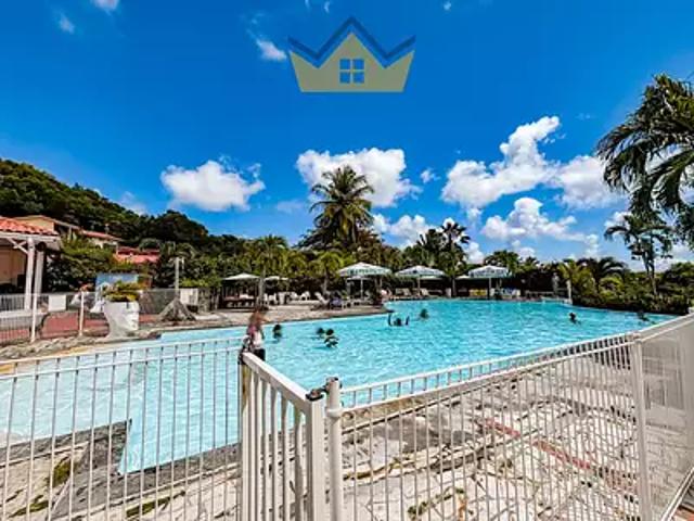 Sainte Anne 97227 Achat / Vente appartement 1 pièce t1 piscine terrasse
