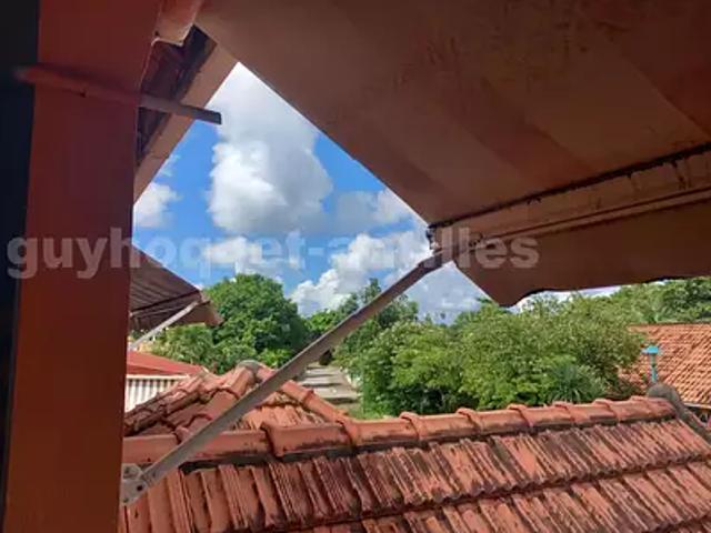Sainte Anne 97227 Achat / Vente appartement 2 pièces t2 au dernier étage